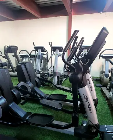 Life Fitness Crosstrainer - Used / Excellent Condition