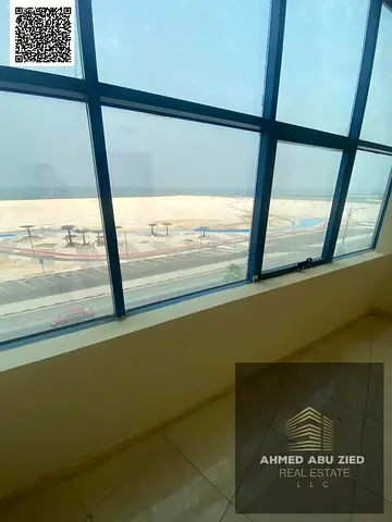 ✨ The most elegant and affordable apartment on Ajman Corniche, featuring 3 bedrooms, a very spacio