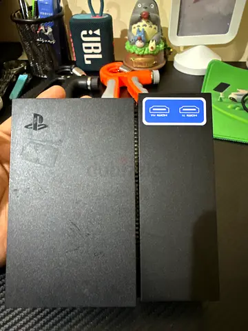Sony PlayStation 4 Slim console -