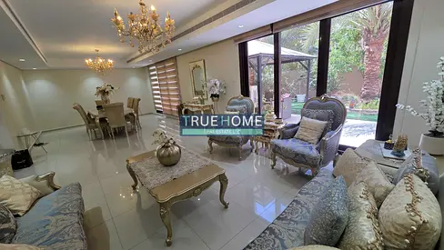 Luxury Corner Villa | 5 Bedrooms | Landscaped Garden