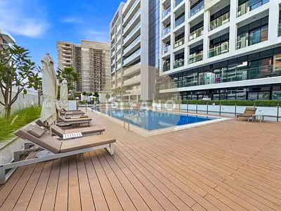 Fully Furnished Ready to Move In Well-Maintained