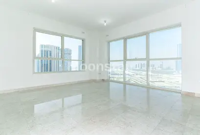 Cozy Studio | Vacant | Open Views