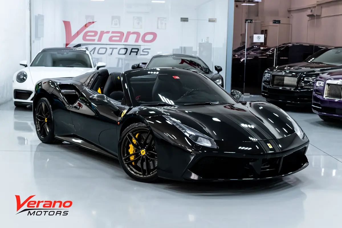 Ferrari 488 Spider 2017 — photo 1 of 20