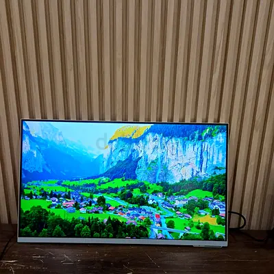 Samsung LS32BM80BUUXXU 32 Smart Monitor M8 4K UHD | Without Original Stand | Free Delivery UAE