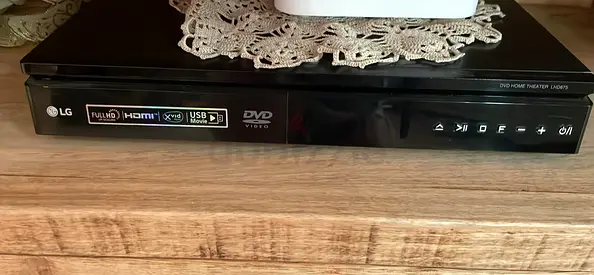 LG DVD Player / Home Theater DVD Video with HDMI and USB - Working Condition
