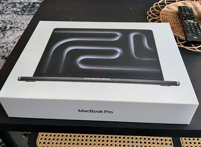 Apple MacBook (M5 Pro) 48GB Ram 1TB Brand New
