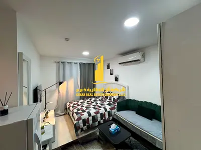 استوديو فاخر مفروش بالكامل بمطبخ شبه منفصل و بلكونه مفتوحه✨كورنيش عجمان . للإيجار الشهري.الإيجار يشمل الفواتير والإنترنت وموقف