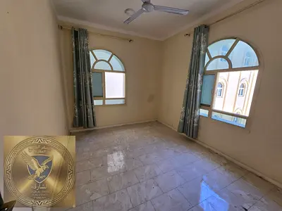 شقه غرفه وصاله مساحه واسعه بلكون اطلاله مفتوحه  تكييف مركزي صيانه مجانيه مبني متجدد بالكامل تسهيلات بالسداد