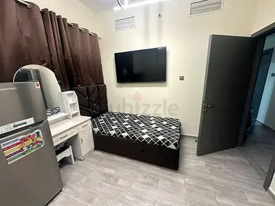 Ladies Only Bedspace in Ladies only apartment (2 Girl Room) with attached Washroom