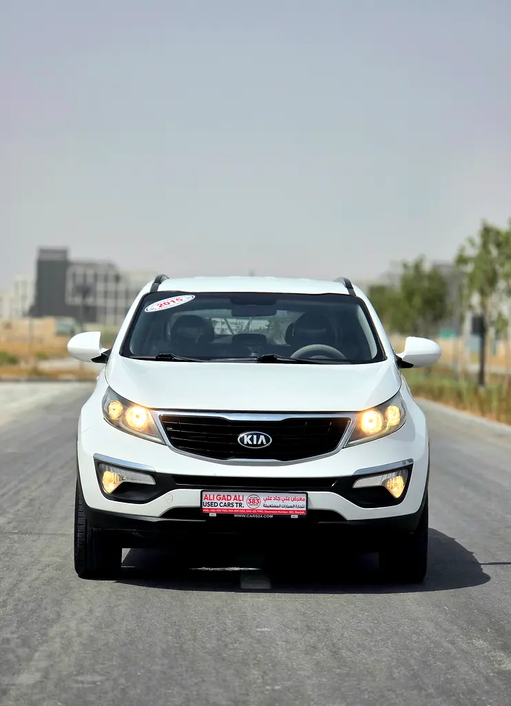 Kia Sportage 2015 — photo 1 of 20