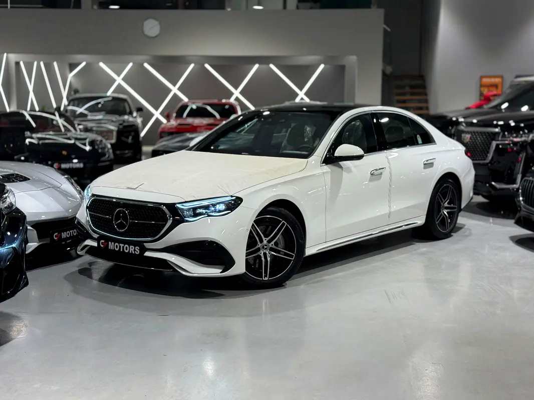 Mercedes-Benz E-Class 2026 — photo 1 of 20