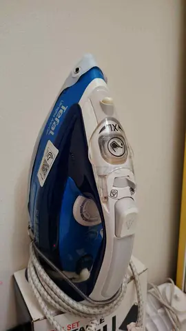 Tefal 2400W Steam Iron | Fast Heat-Up | Just 98 AED ⚡