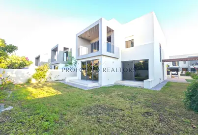 Vacant 4 Bedroom+Maids | Corner Unit | Large Plot