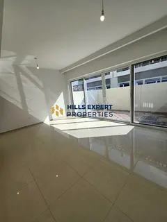 Unfurnished Townhouse Available For Rent
