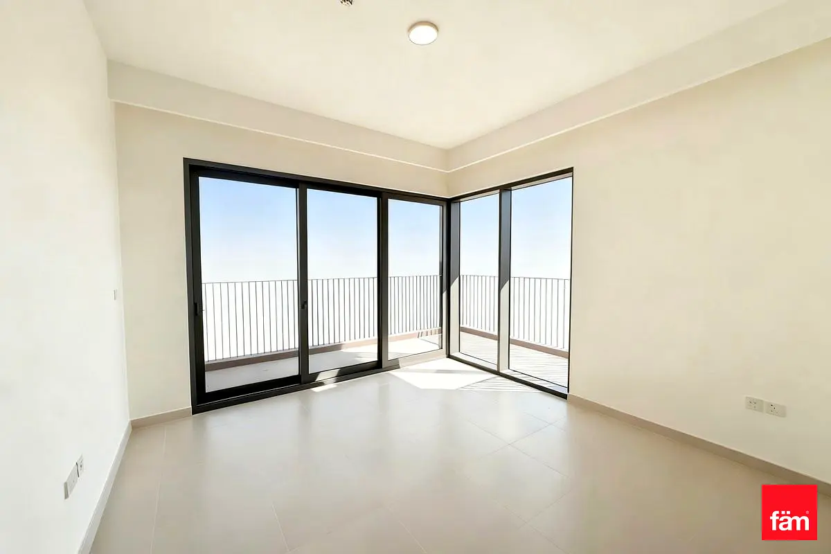 Villas View | Mortgage Eligible | Bright Apartment