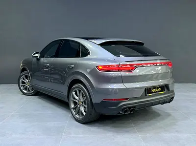 صورة 6 لـ 2022 Porsche CAYENNE