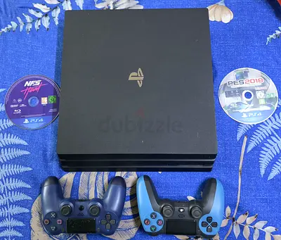 PS4 PRO 1TB 2 CONTROLLER 2 GAMES  JAILBREAK VERSION 8.52
