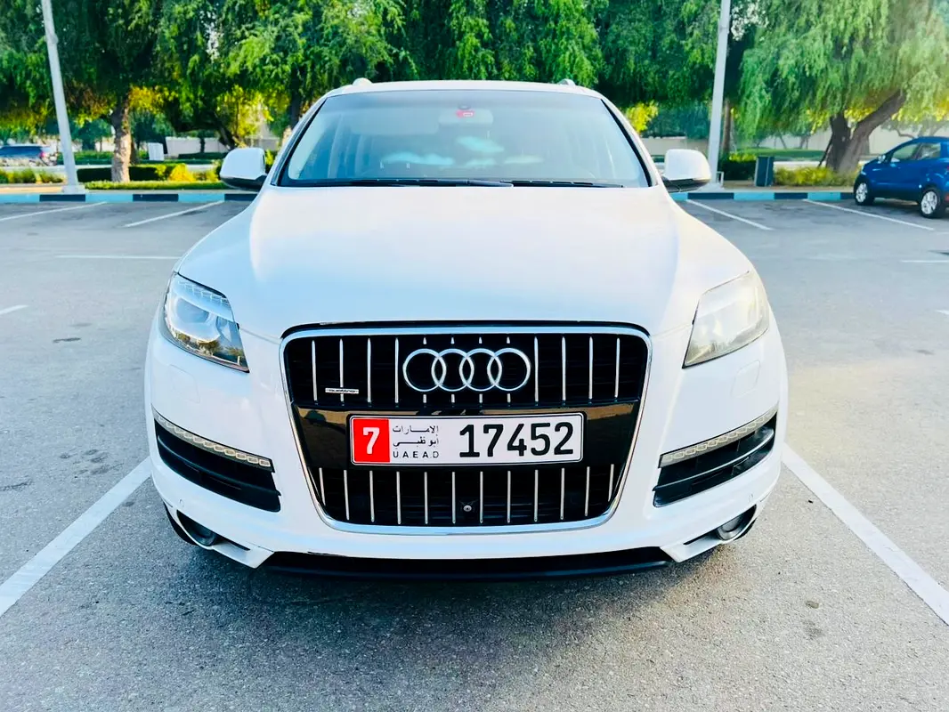 Audi Q7 2014 — photo 1 of 9