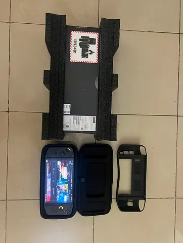 Lenovo Legion go Handheld portable gaming console with case and box (used)