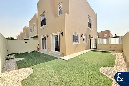 Large Plot | Single Row | True End Corner