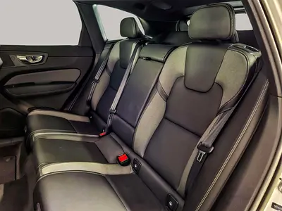2023 Volvo XC60 — миниатюра 13