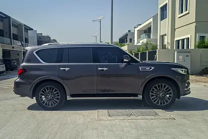 2022 Infiniti QX80 — фото 4