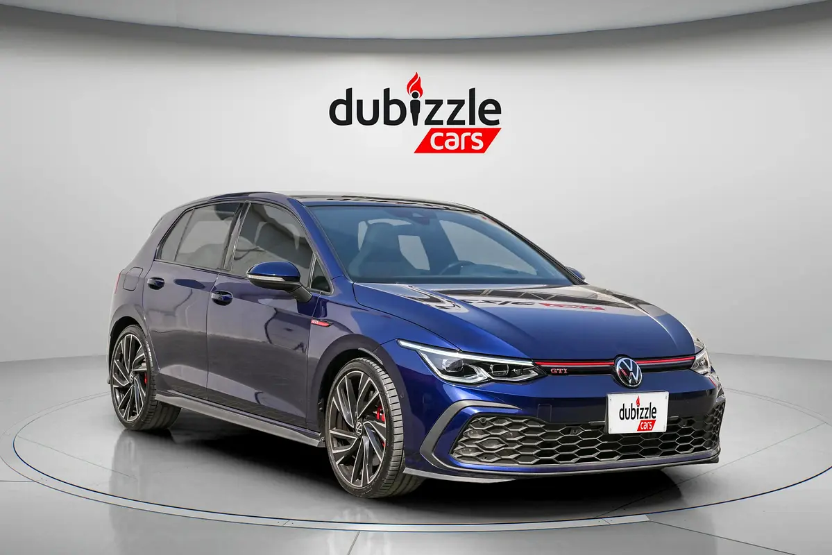 Volkswagen Golf GTI 2023 — photo 1 of 17
