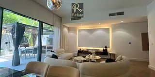 Luxury 3Br TH Fully Furnished + Private Pool | Vacant Corner