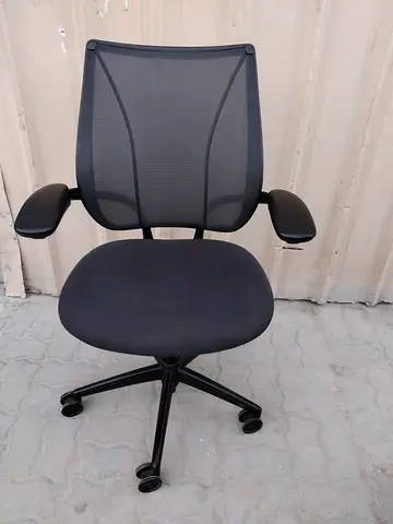 human scale task office chair