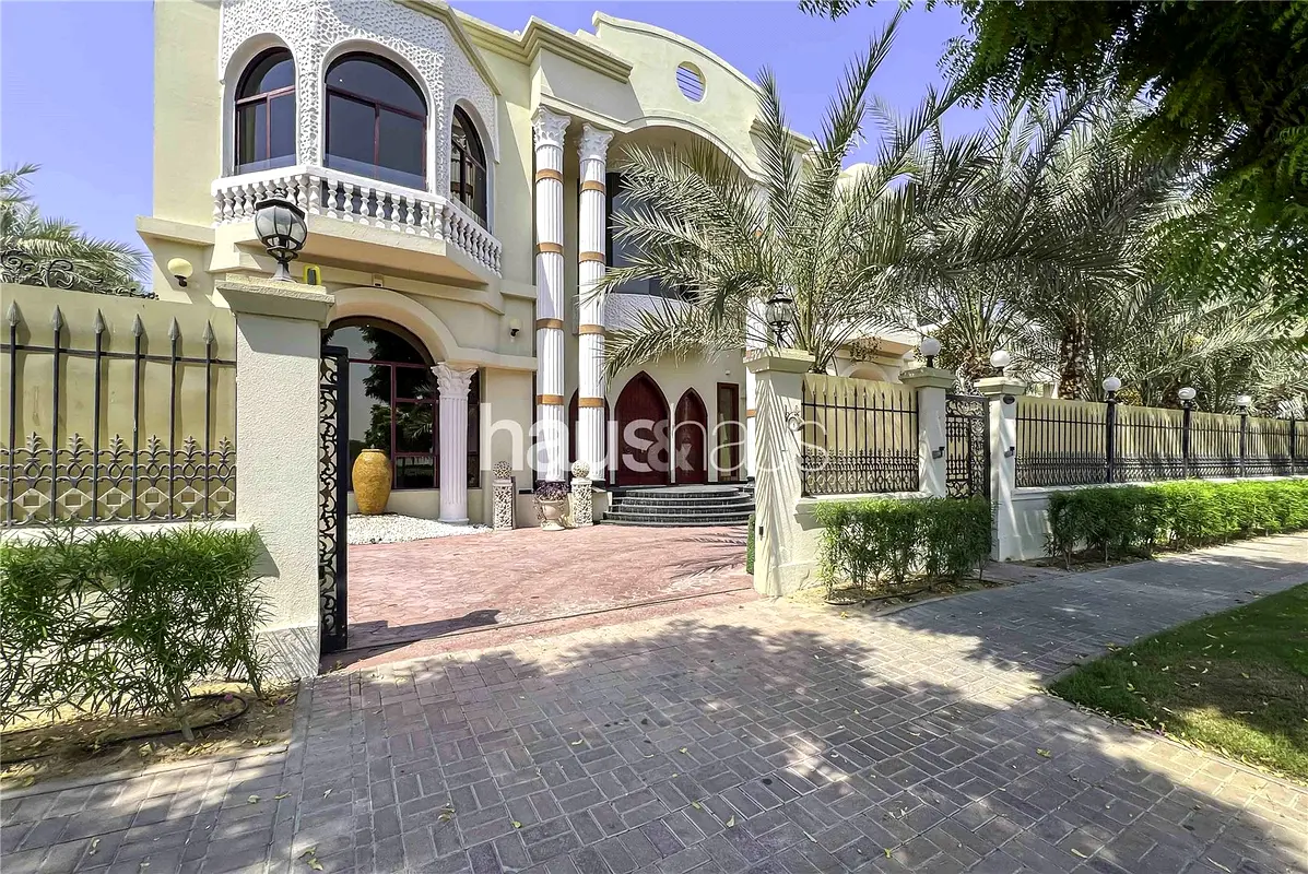 Emirates Hills | Stunning Lake Views | Vacant