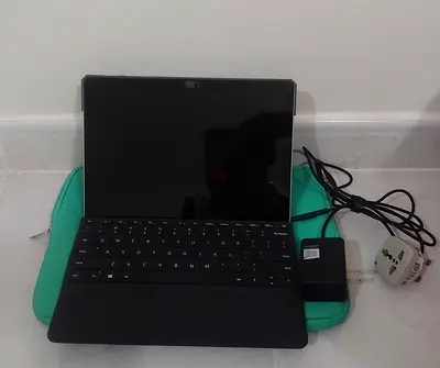 SURFACE GO 2 LAPTOP TABLET WINDOWS 11 PRO- PRELOVED- im not store
