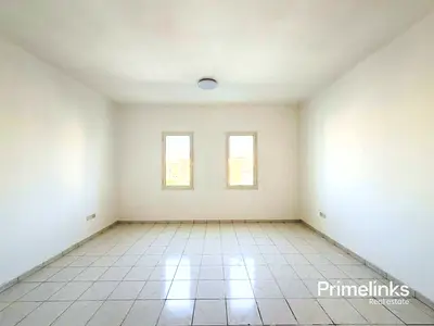 Well Maintained Studio in Italy Cluster