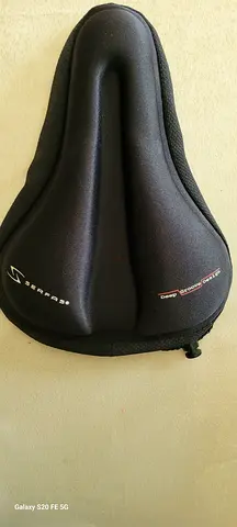 Bicycle seat cover