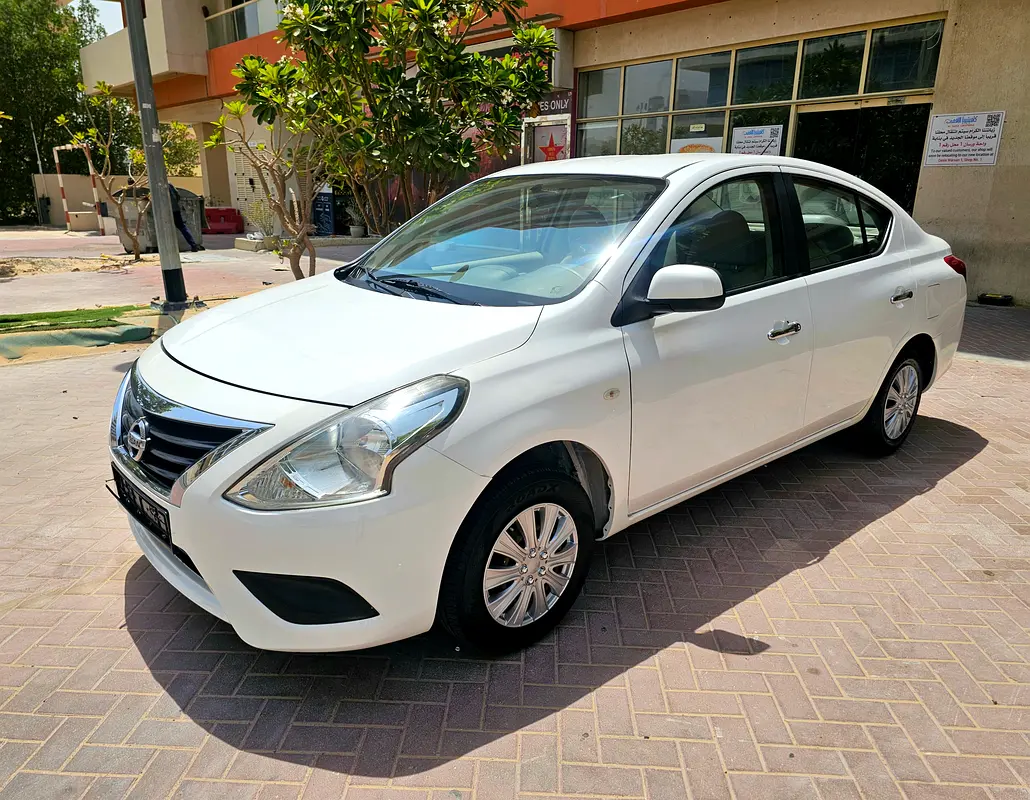 Nissan Sunny 2020 — photo 1 of 13