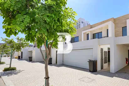 Luxury Stylish 2 Living Rooms Maids Room Ready