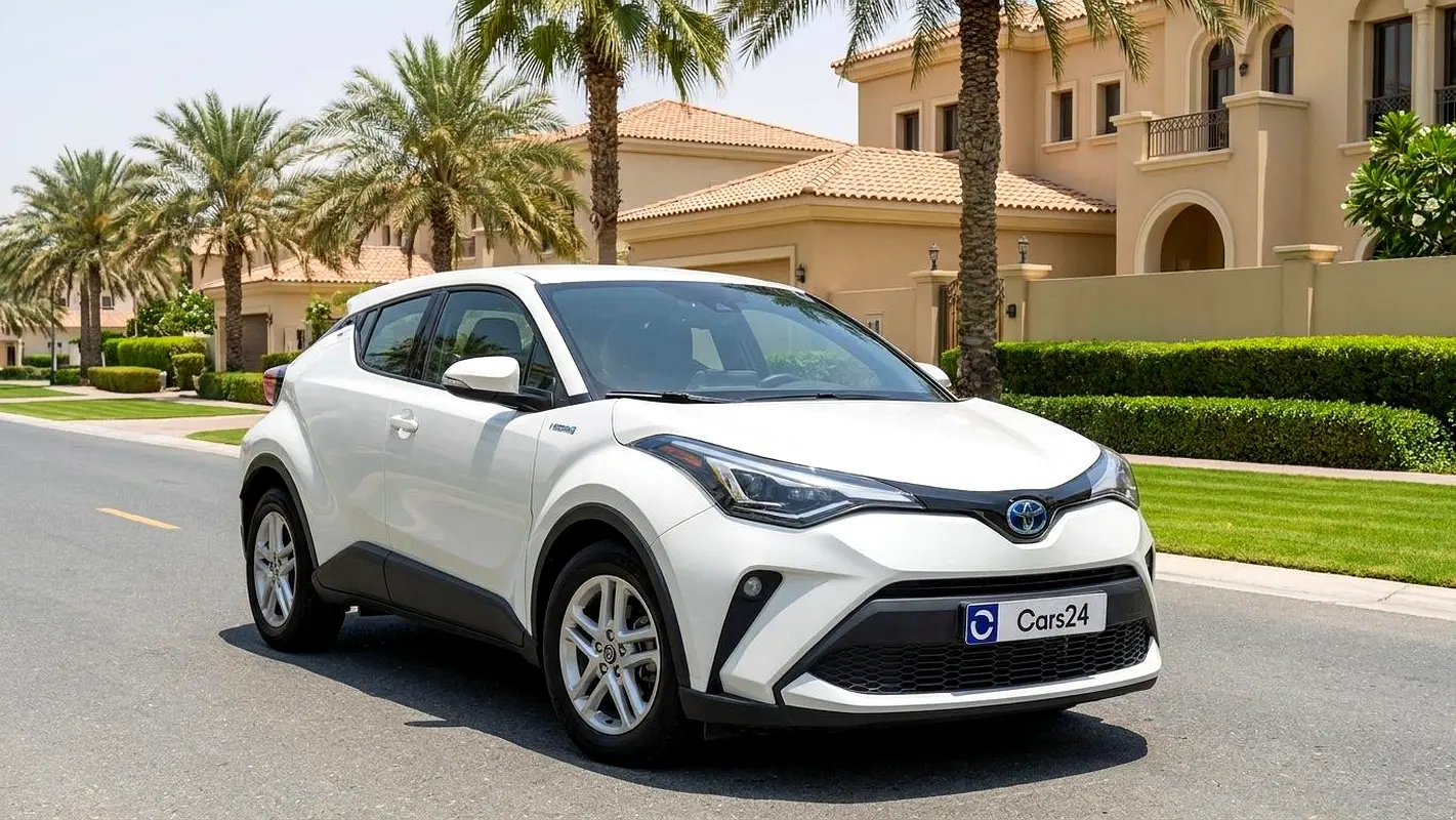 Toyota C-HR 2023 — photo 1 of 13