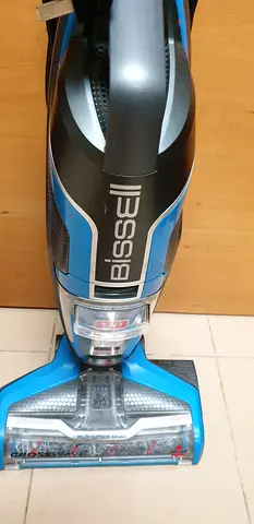 Bissell upright vacume cleaner powerforce rotating brush. In mostly new condition