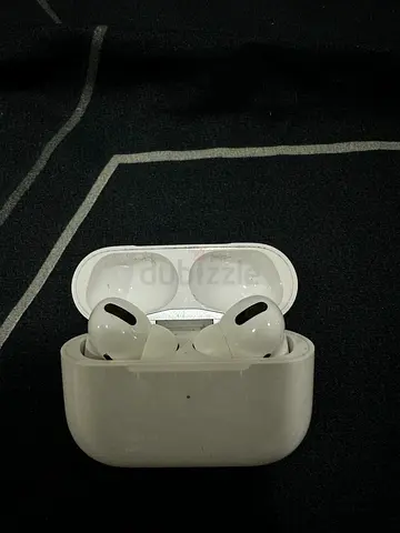 Apple AirPods Pro (1st gen) with Charging Case - Used