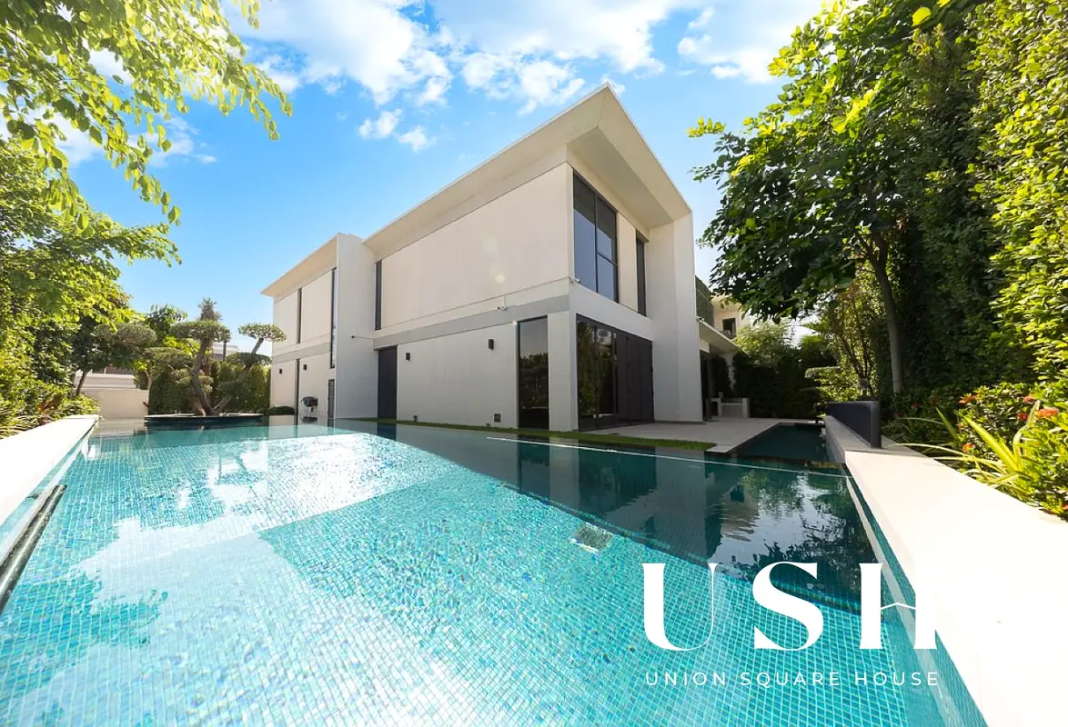 Vacant | Upgraded | Pool and Landscaped | Corner | Internal