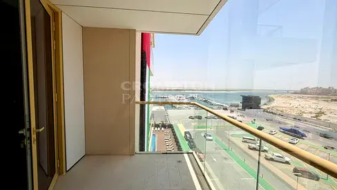 Beach Access | Ready to move | Family home