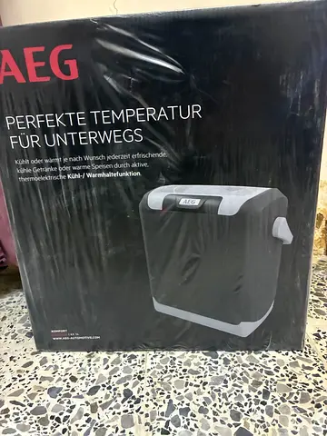 AEG Automotive KK Thermoelectric Cooling and Warming Box 14 Litres 12 Volt for Car and Socket