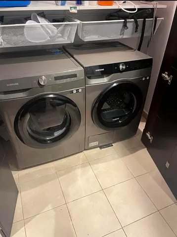 Samsung 9 kg washer and 9 kg dryer separate set with WiFi system slightly used