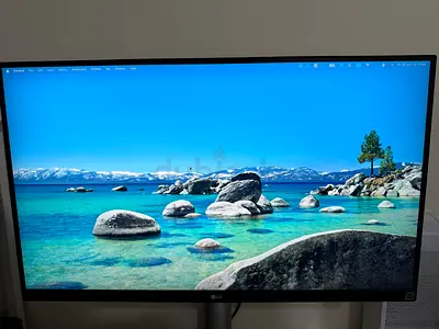 LG 27-inch 4K UHD LED Monitor — Excellent Condition