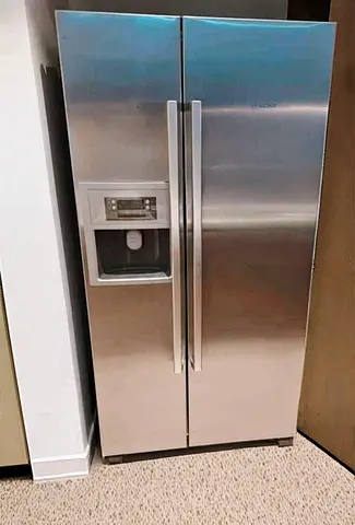 Bosch Premium Side by Side Fridge with Ice Maker and Water Dispenser 90 cm width - 180 cm hig