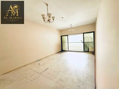 LUXURY SPACIOUS 3BHK ~ ONE MONTH FREE ~ BRIGHT AND CLEAN ~ READY TO MOVE ~ FAMILY BUILDING ~ PRIME LOCATION