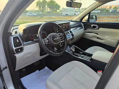 2023 KIA SORENTO — миниатюра 8