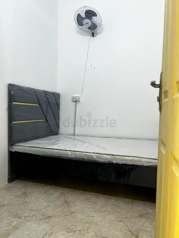 Malayali Couple Partition Available Near al busthan Lulu Hypermarket , Nesto and km trading