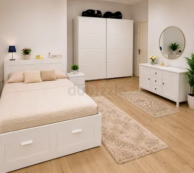 Modern White Bedroom Furniture Set