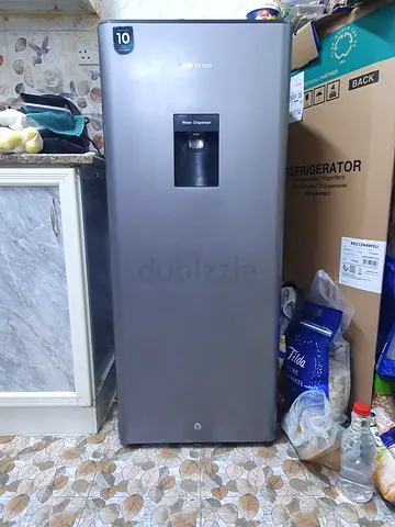 Single-door Hisense Refrigerator with Water Dispenser - Perfect Working Condition