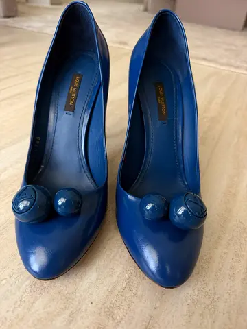Blue Louis Vuitton Patent Leather Pumps - Size 38,5